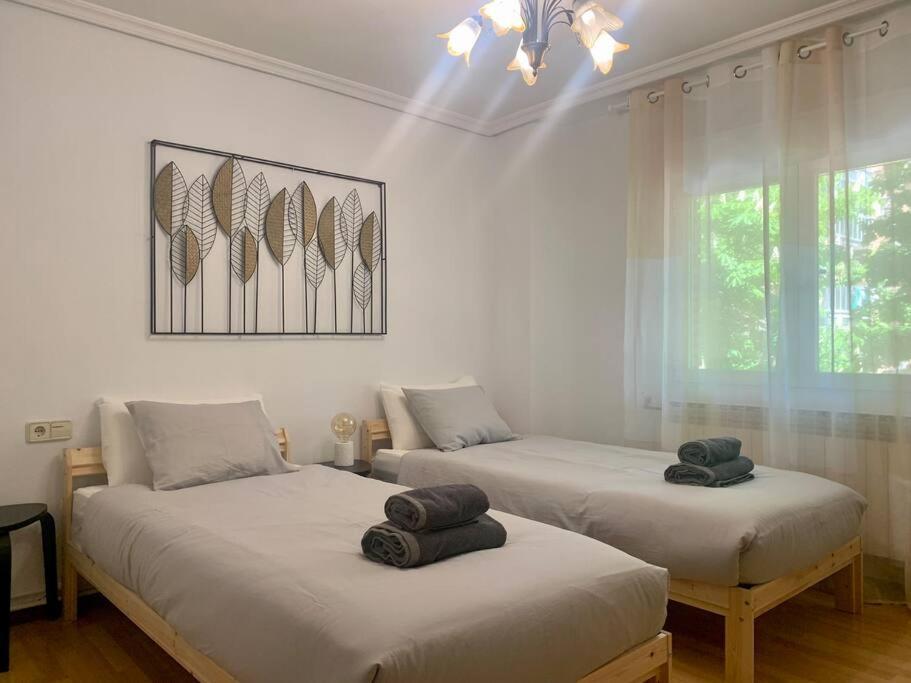 Apartamento Centrico Y Comodo Vitoria-Gasteiz Bagian luar foto