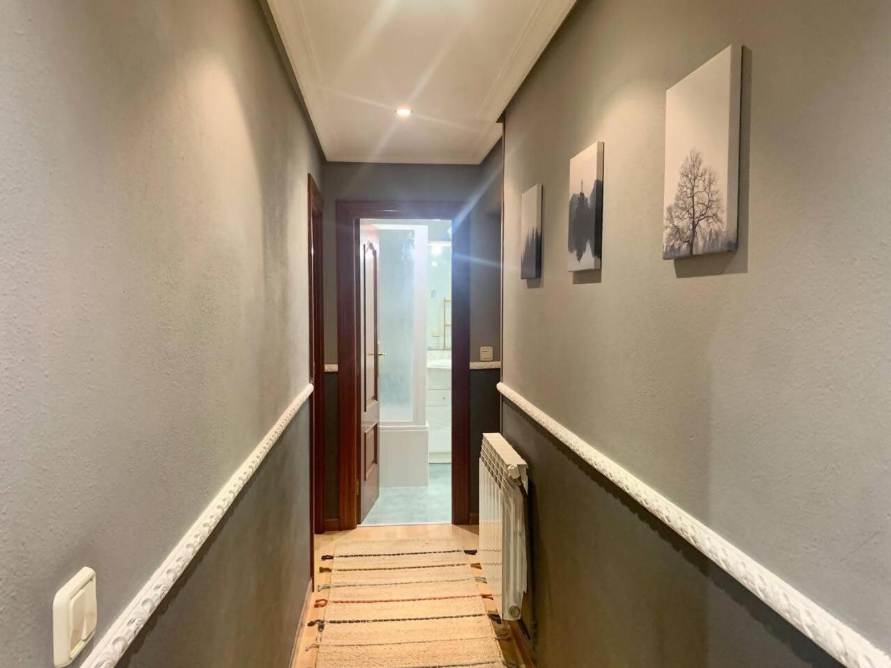 Apartamento Centrico Y Comodo Vitoria-Gasteiz Bagian luar foto